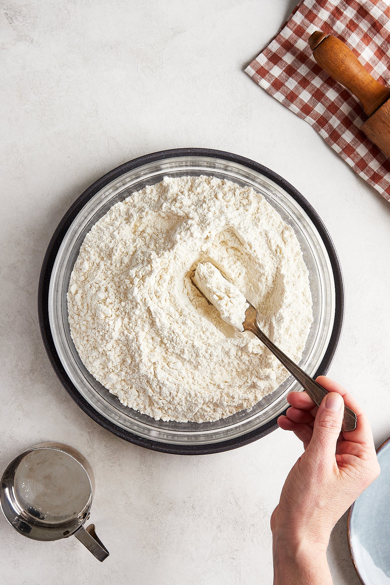 How to Measure Flour: The Spoon and Level Method by The Nostalgic Crumb