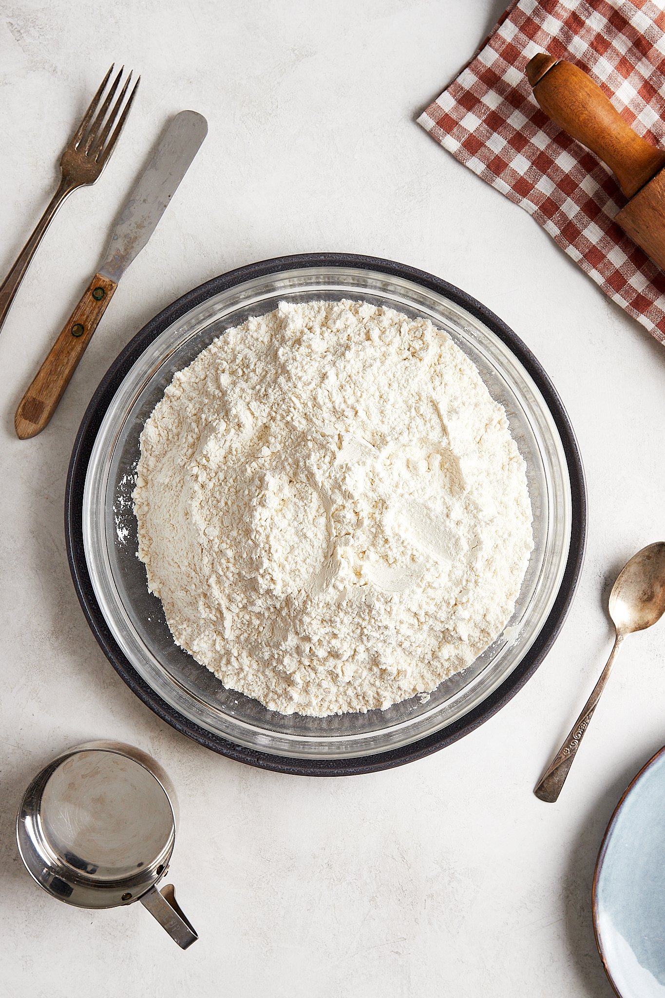 How to Measure Flour: The Spoon and Level Method by The Nostalgic Crumb