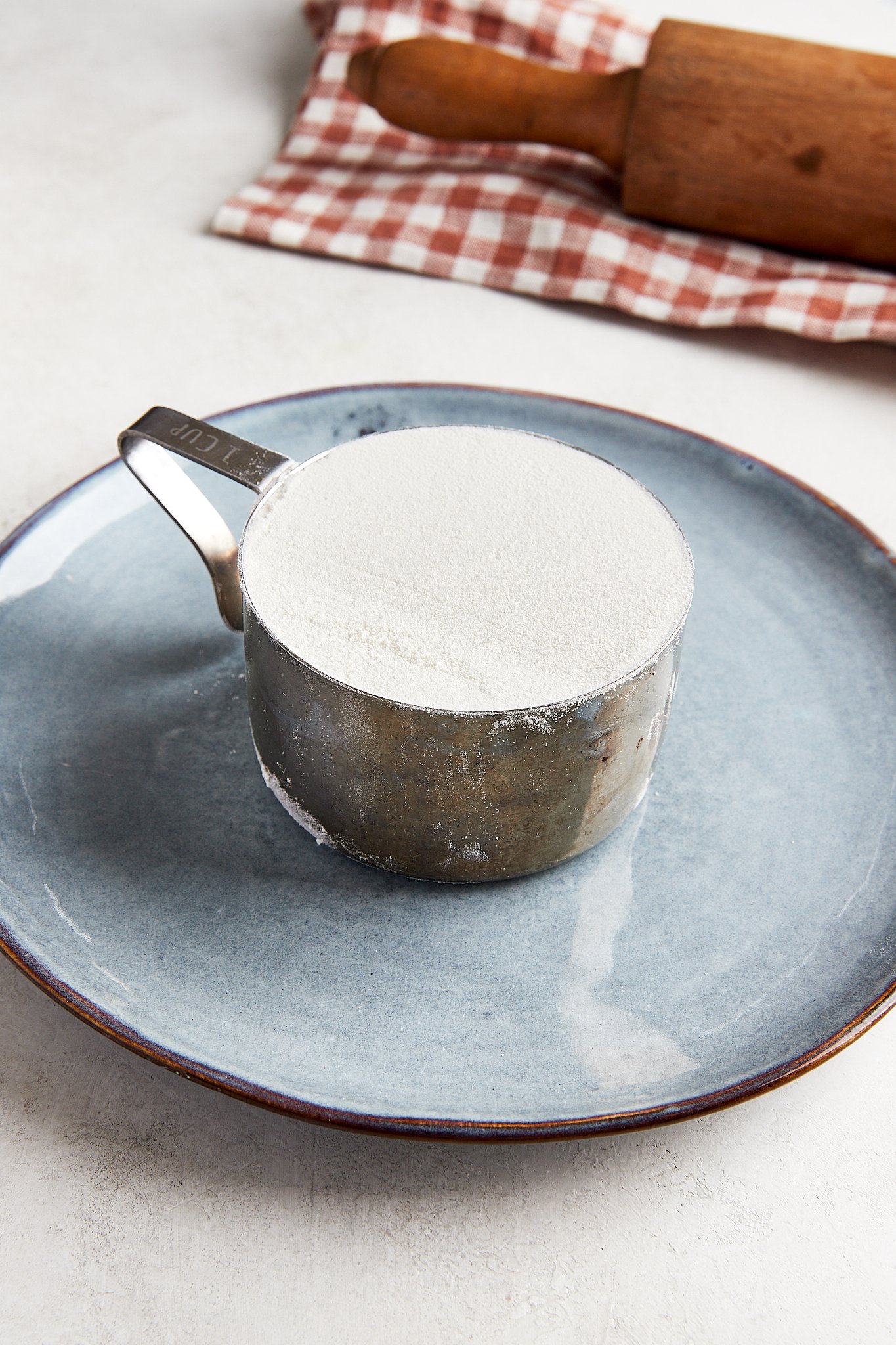 How to Measure Flour: The Spoon and Level Method by The Nostalgic Crumb